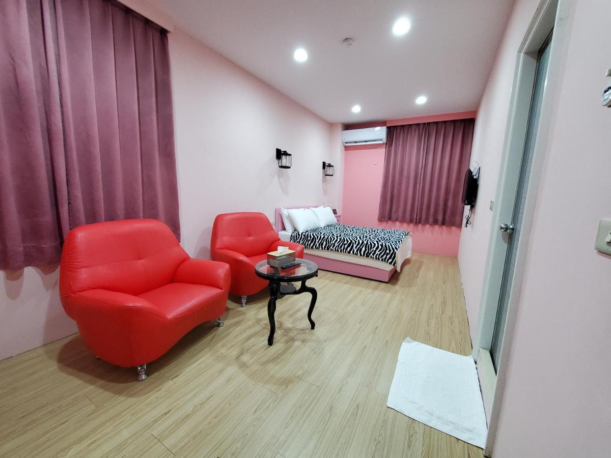 芽哦小窩ya Oh Rooms Нанган Екстер'єр фото